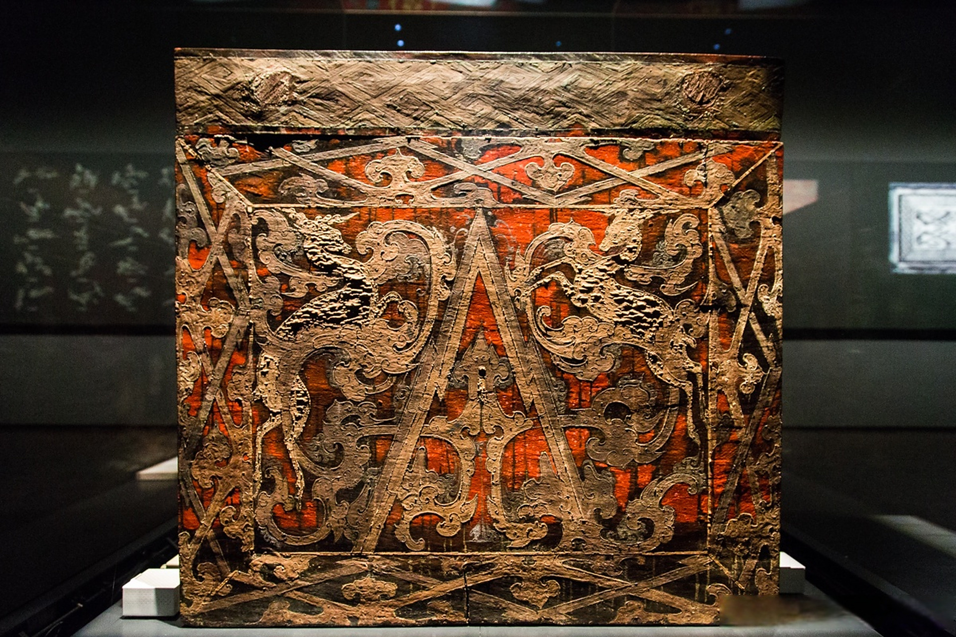 朱地彩绘漆棺|湖南博物院藏  辛追夫人的第三层棺