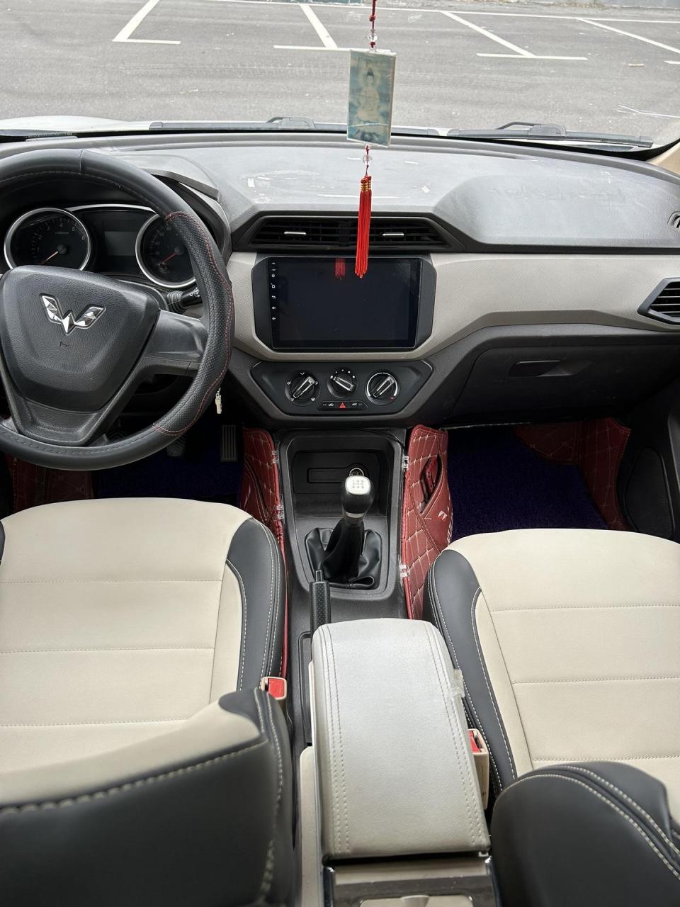 新到发家致富神车五菱宏光s5座版,19年上户,1.