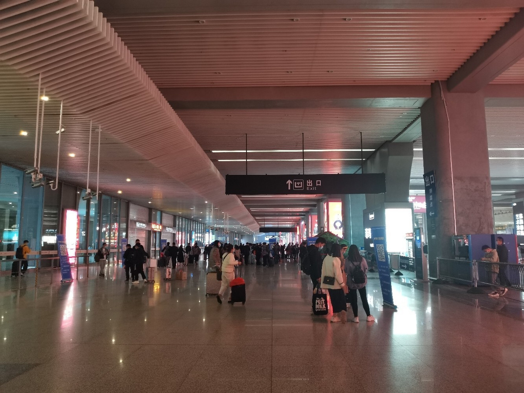 吐槽一下南京南站打车,附评论总结 南京南出站后,打算打的去酒店,绕了