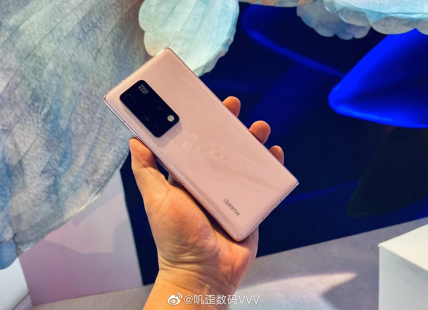 华为matex2的粉色好看还是蓝色好看?