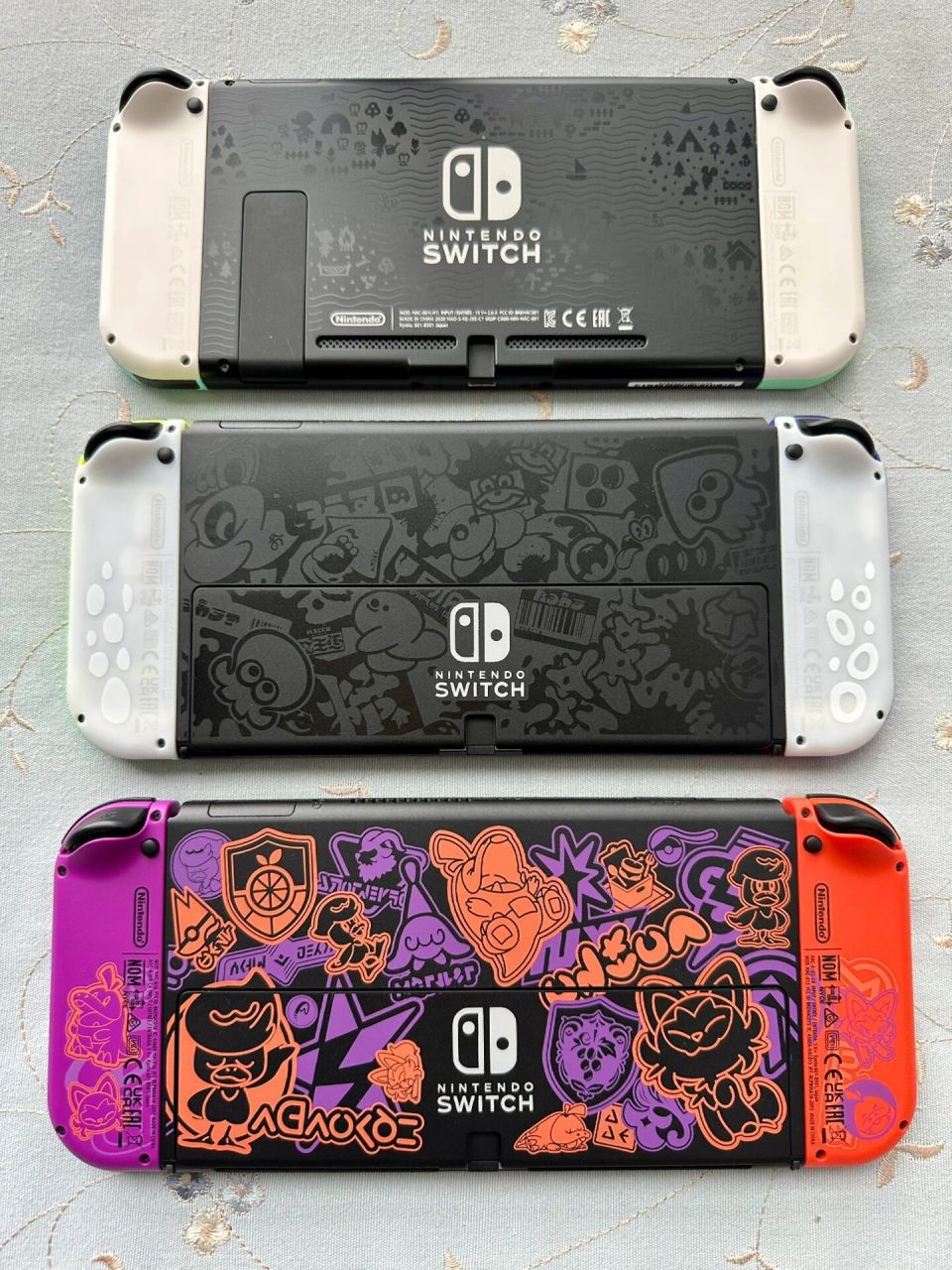 switch朱紫限定开箱 对比喷射和动森限定 我不是宝可梦粉,至今朱紫的