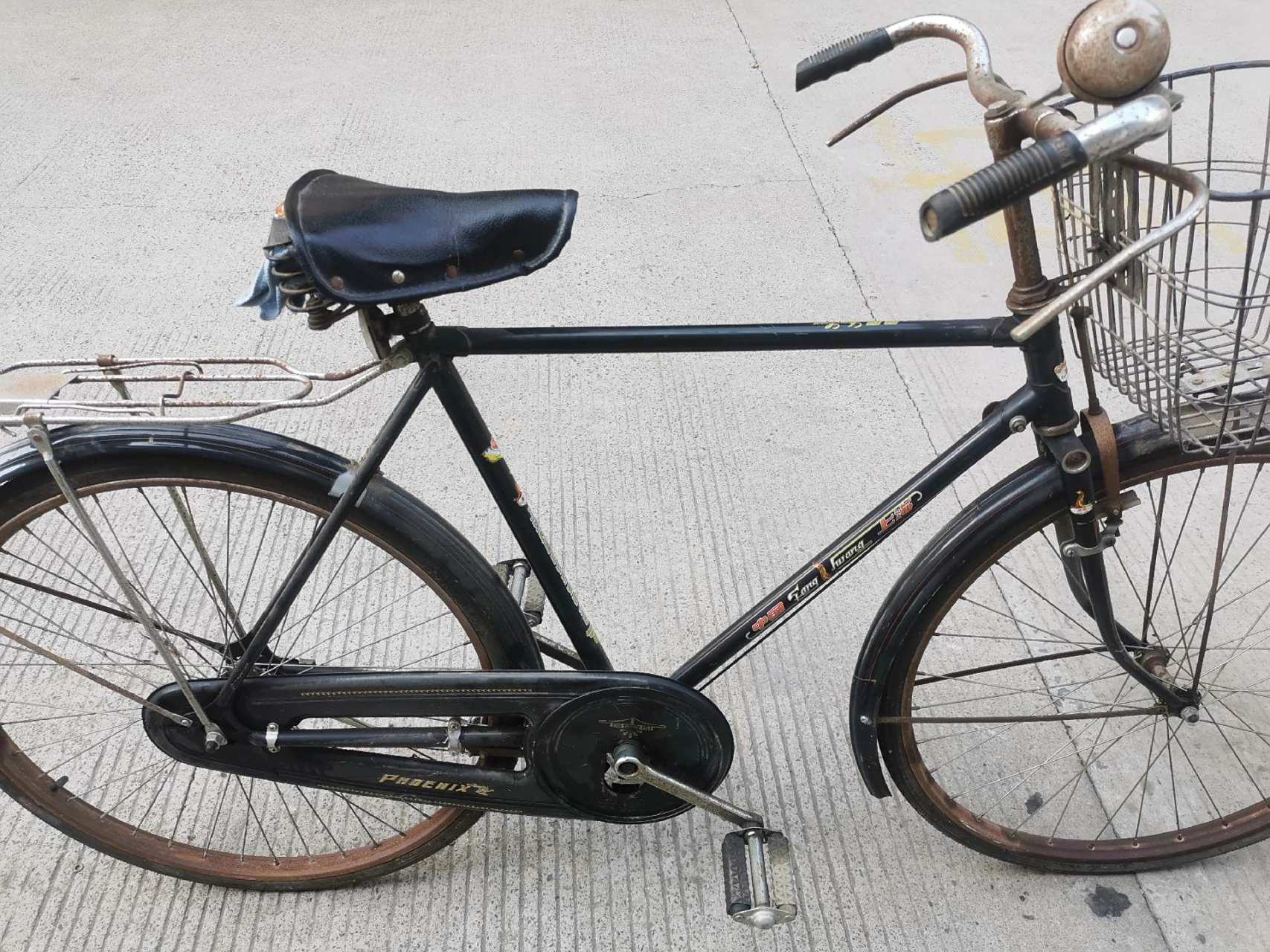 凤凰26寸轮老式怀旧自行车.