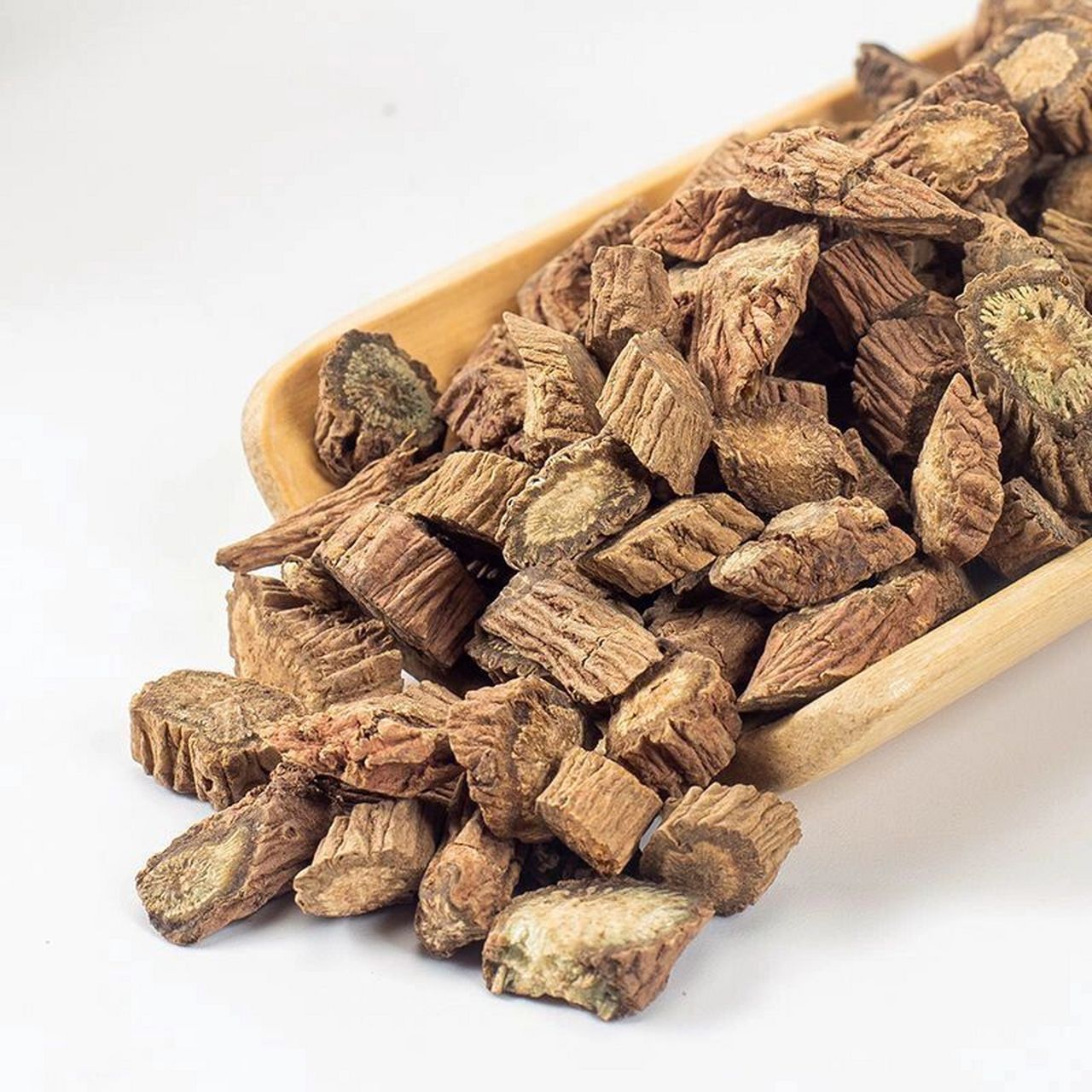 认识一味中药～续断 续断具有补肝肾,强筋骨,续折伤,止崩漏的功效.