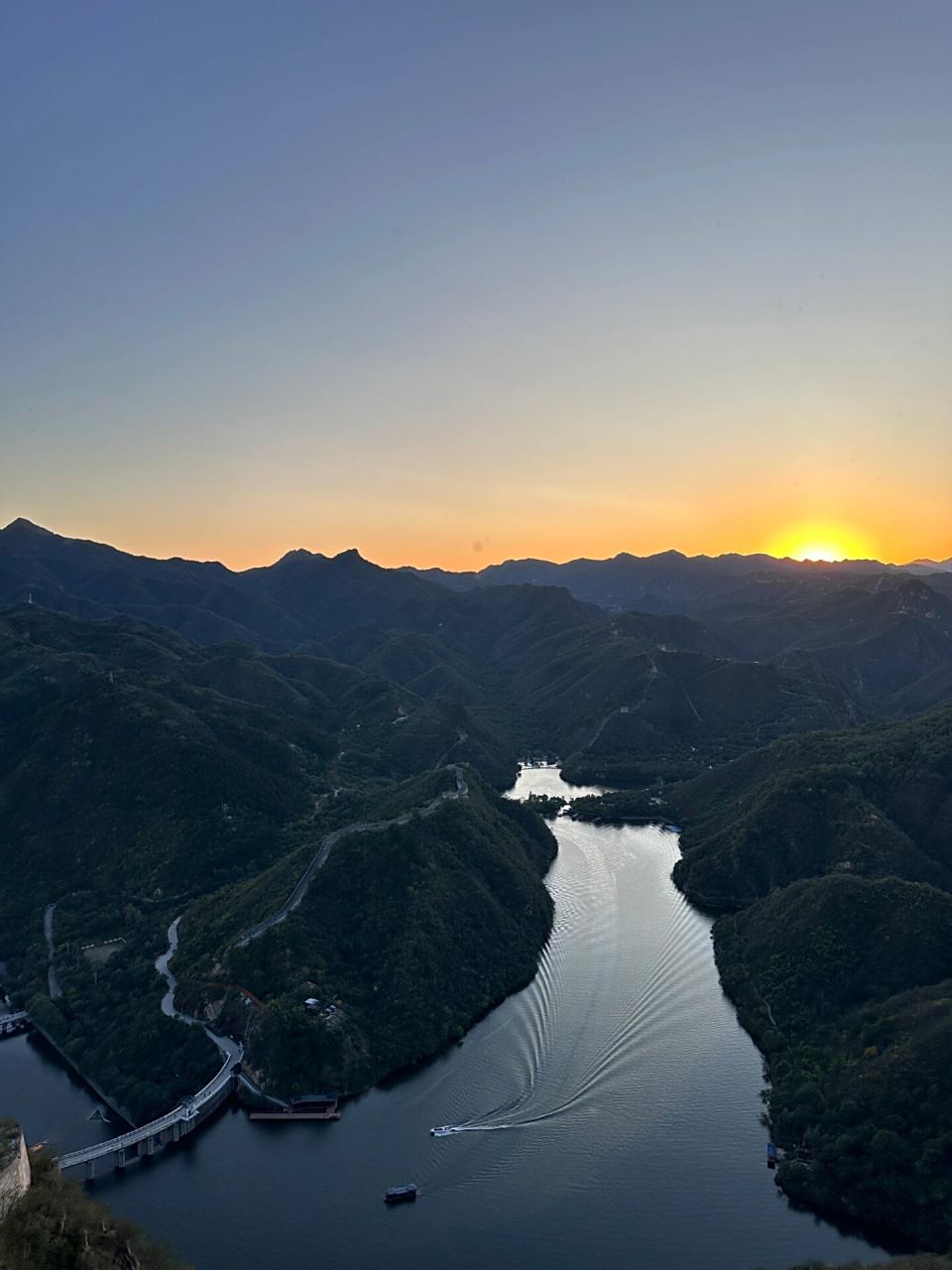 黄花城水长城|赏秋人太多,来爬野长城啊 原定喇叭沟的行程临时改道野