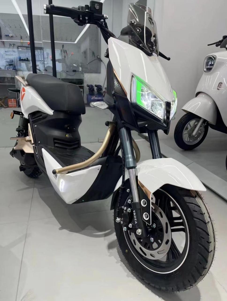 雅迪x5直降1000!直购4999!赶快行动吧!