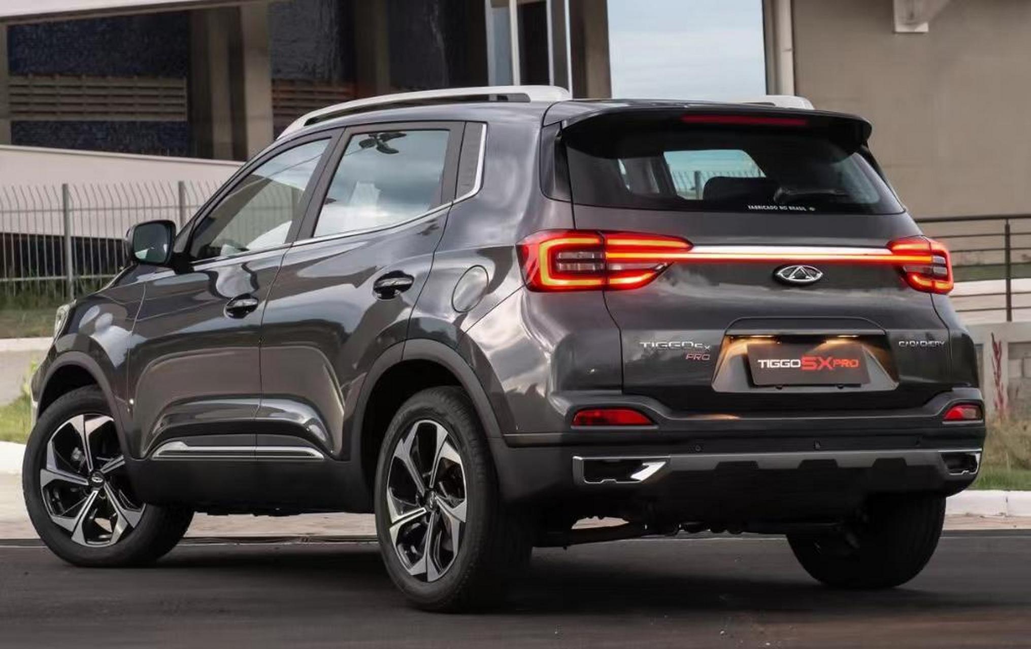 19-23款奇瑞瑞虎5x/俄罗斯chery tiggo 4pro 改装贯穿式尾灯