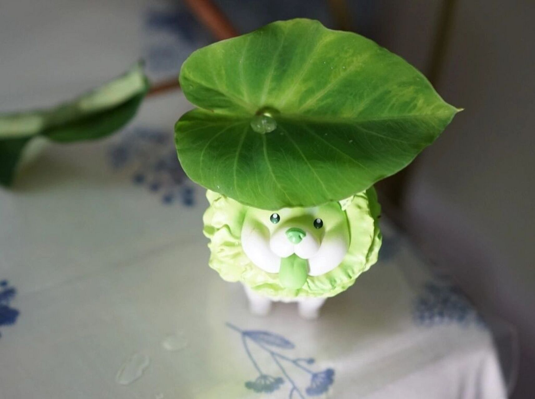 日本插画师朋吉创作的《蔬菜精灵》好棒,可以让不喜欢吃菜的