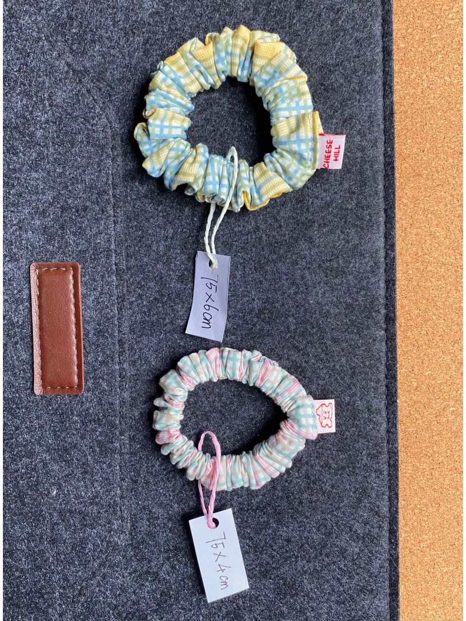 这次做了5个尺寸的大肠发圈供大家参考 长度全部都是75cm 宽度分别是