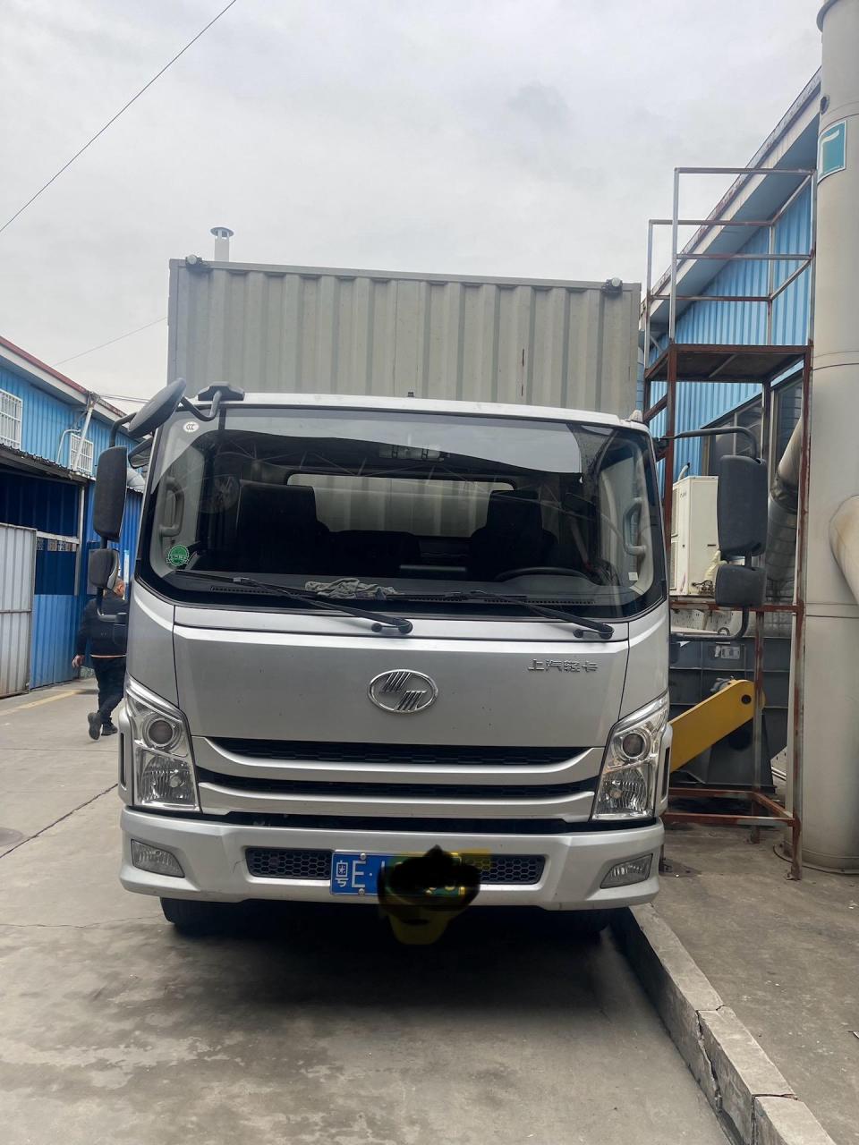 2022年1月上牌, 上汽跃进c500!蓝牌 4米2厢车带合法尾板,2.45内宽,2.