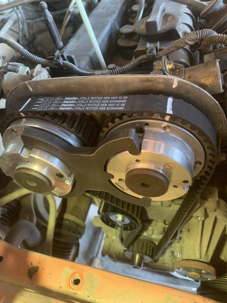 更换正时皮带.福特翼搏1.