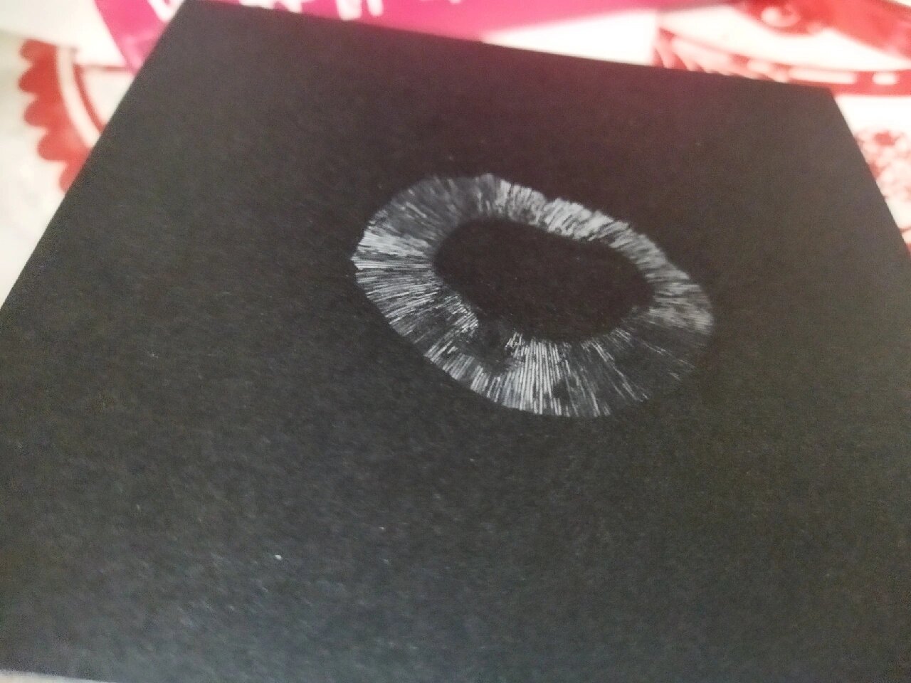 想制作孢子印明信片,没有什么经验,还是先作孢子印好啦!