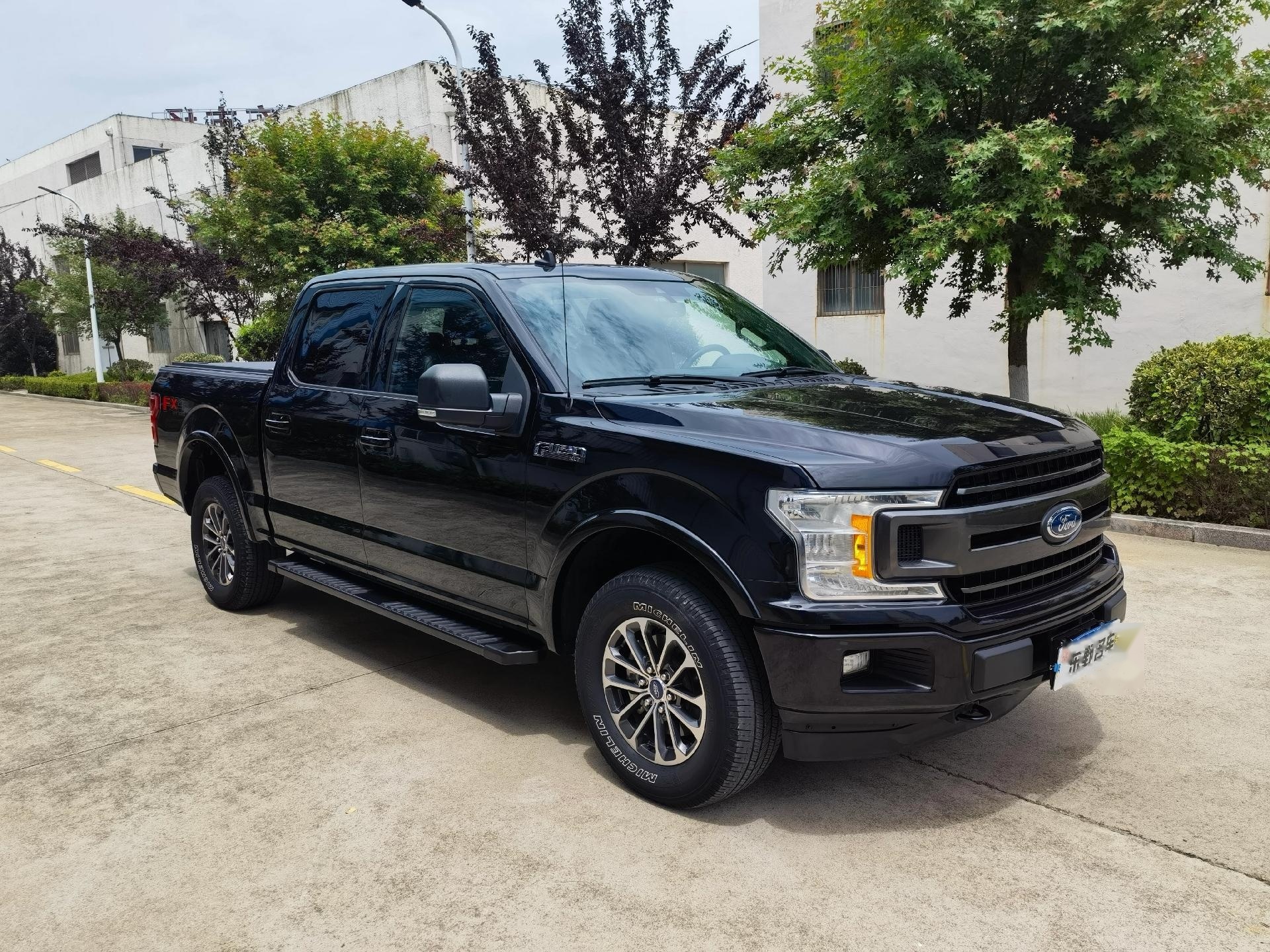 2020款福特猛禽f150 xlt版本.3.