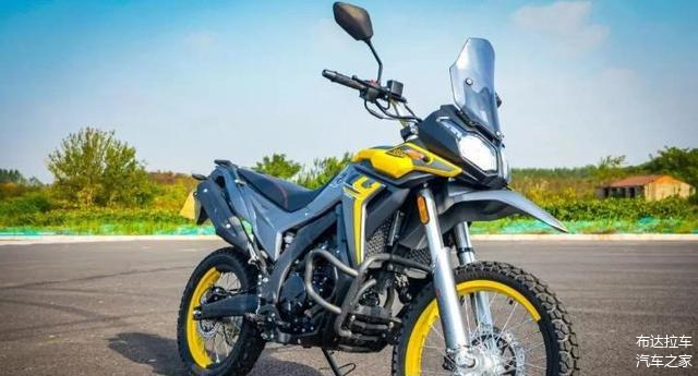 可合法上路的无极300gy底盘高280mm高压缩比引擎可越野