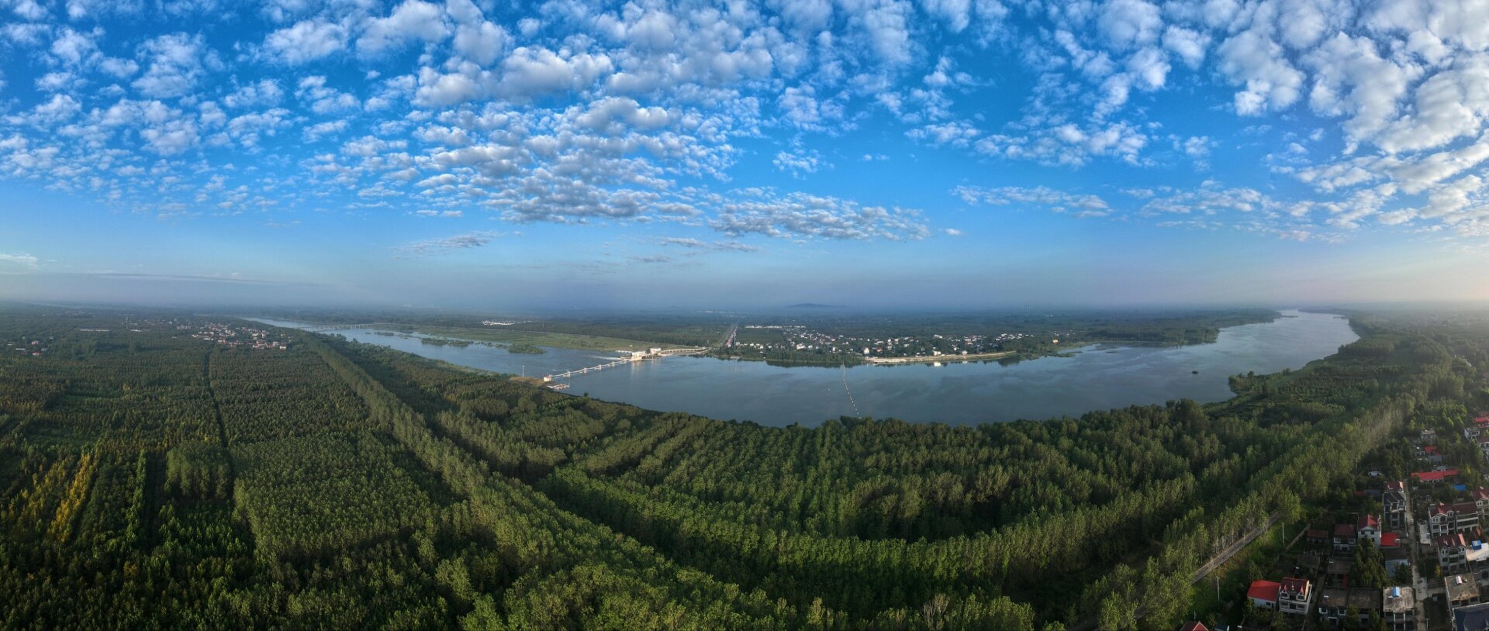 邳州沂河橡胶坝玻璃栈道风景区