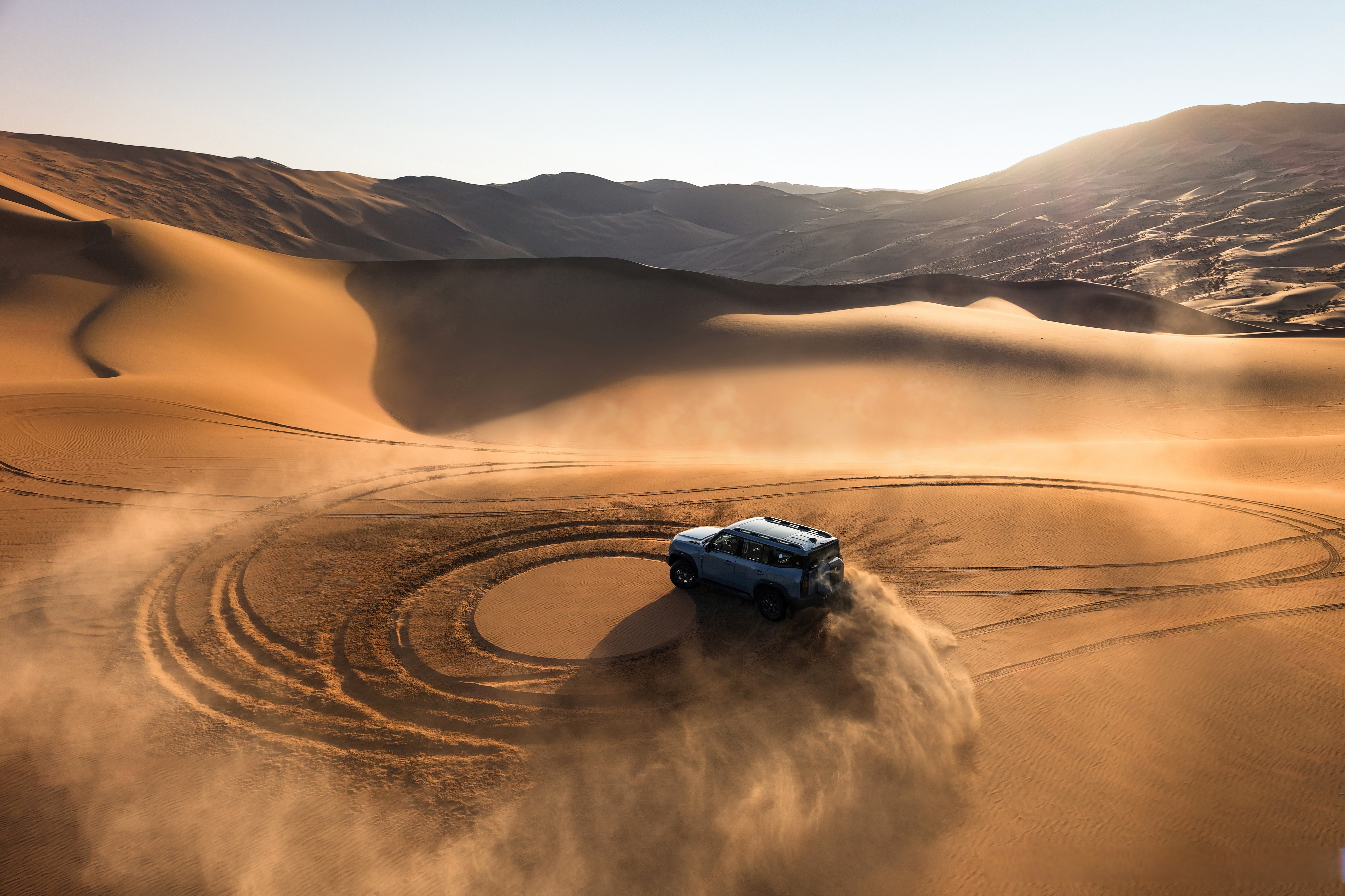 泥泞,岩石,沙地等地 越野场景 岩石捷途方壳子越野车概念方盒子汽车