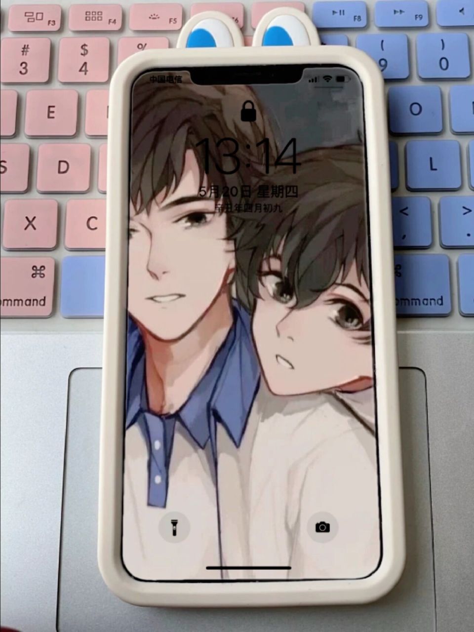 壁纸|某某(一)校服篇 十七岁少年,轻狂奔跑,仲夏荒原 他们发着光,也流