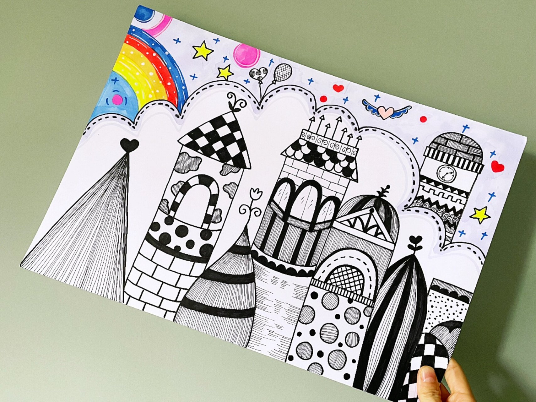 《天空城堡》7-9岁线描儿童画