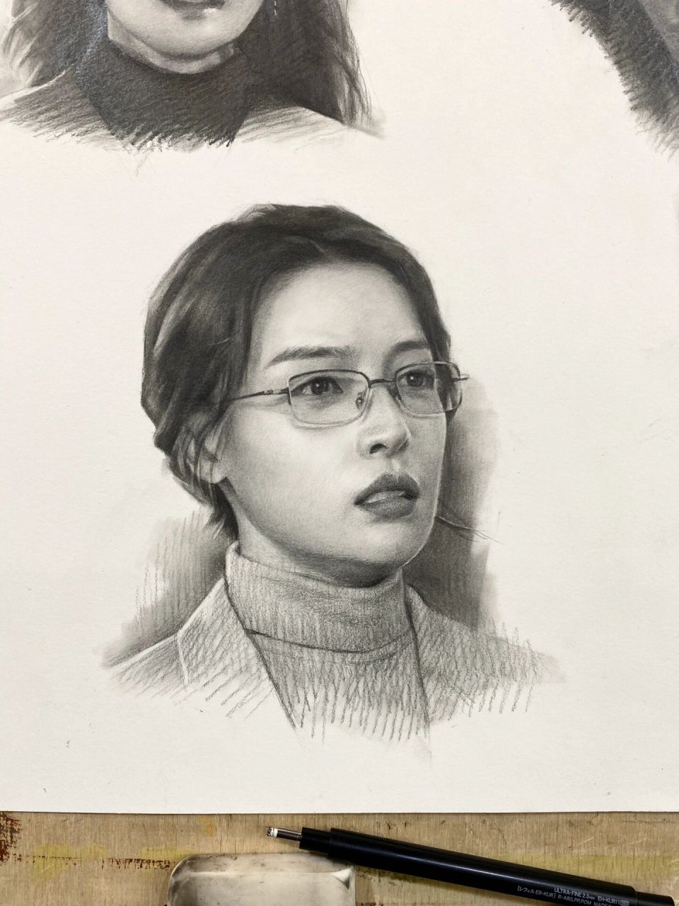 素描女青年 素描