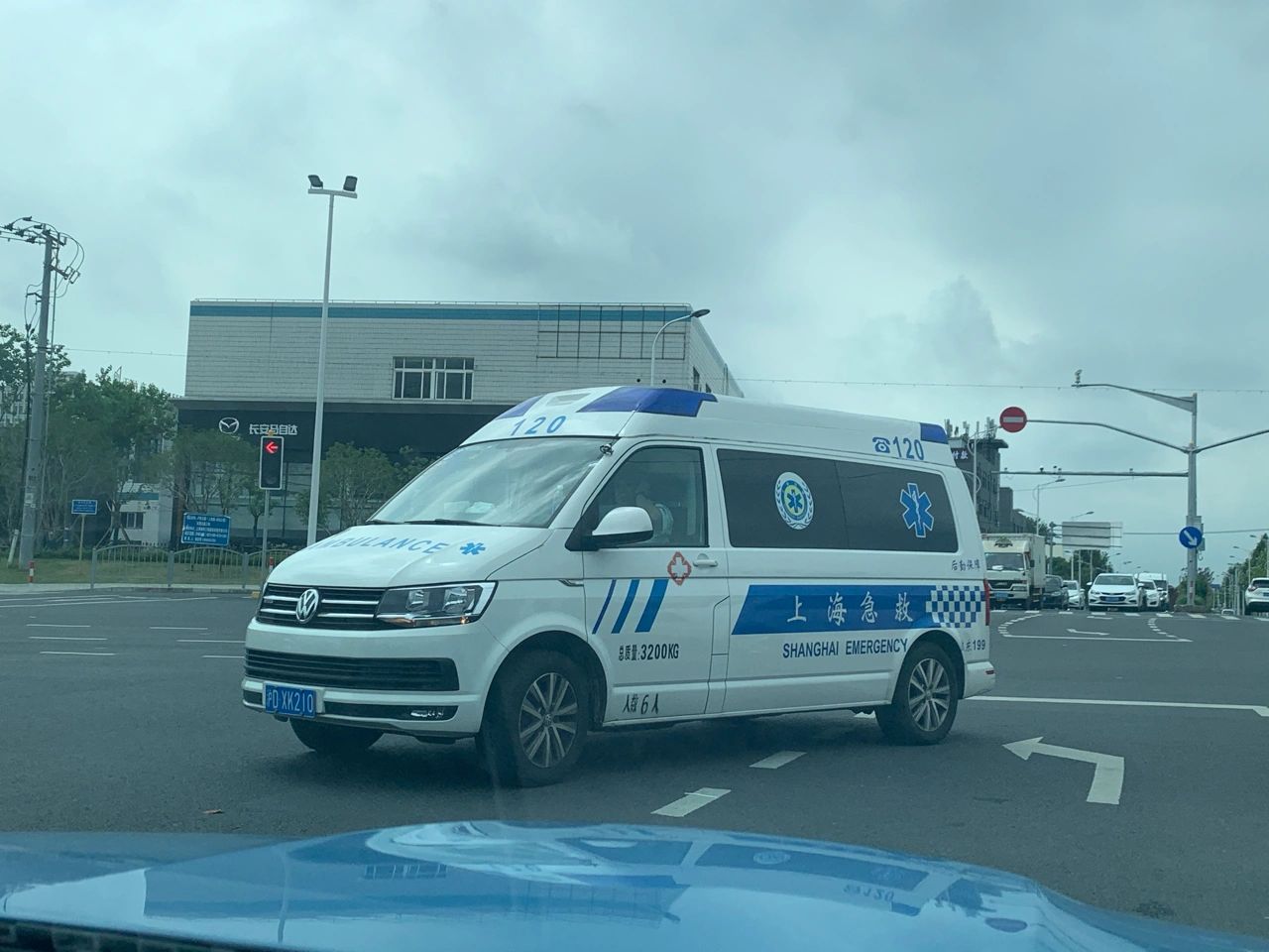 难得一见的凯路威救护车 中进大众的车 宁波凯福莱负责改 有意思的点