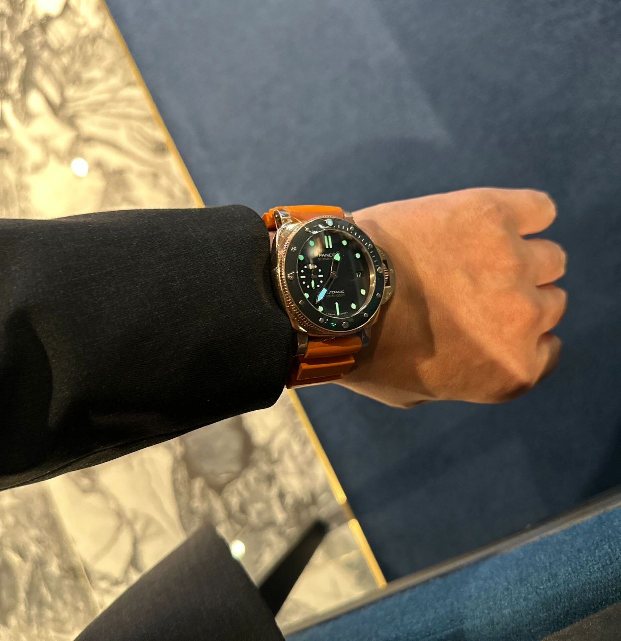 沛纳海在夜光功能使用瑞士a级super-luminova03 如果光照充足可