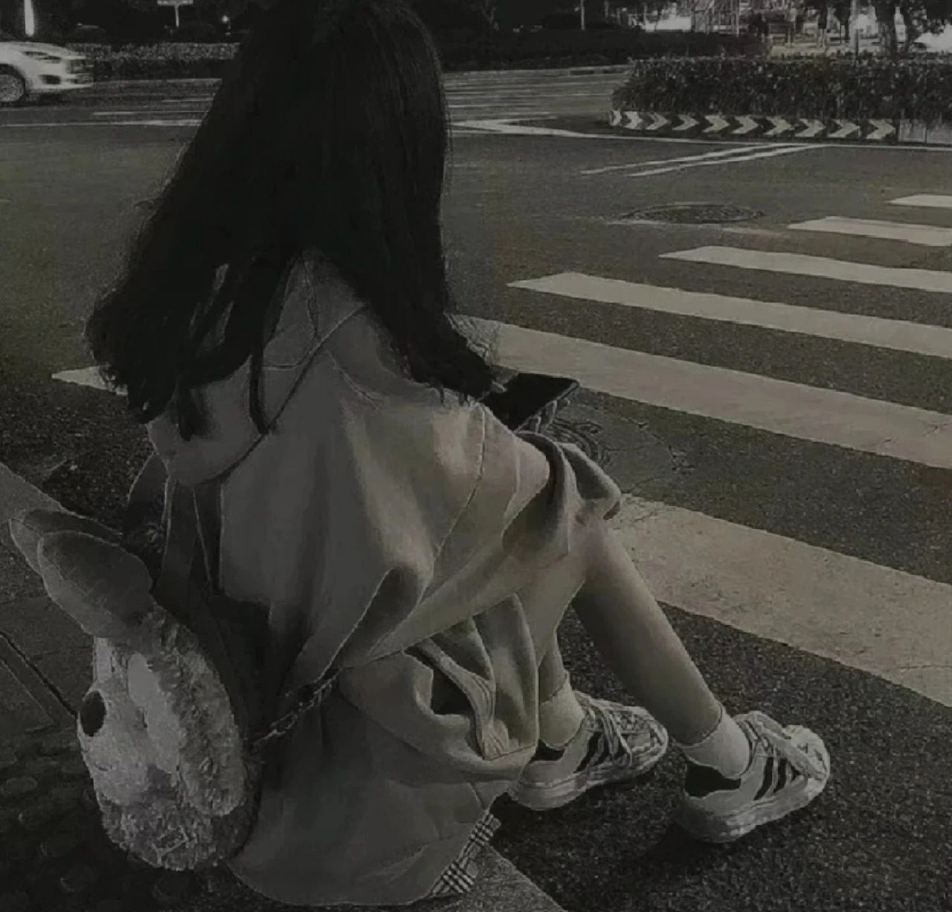 绝望伤心痛苦的女生头像第三期