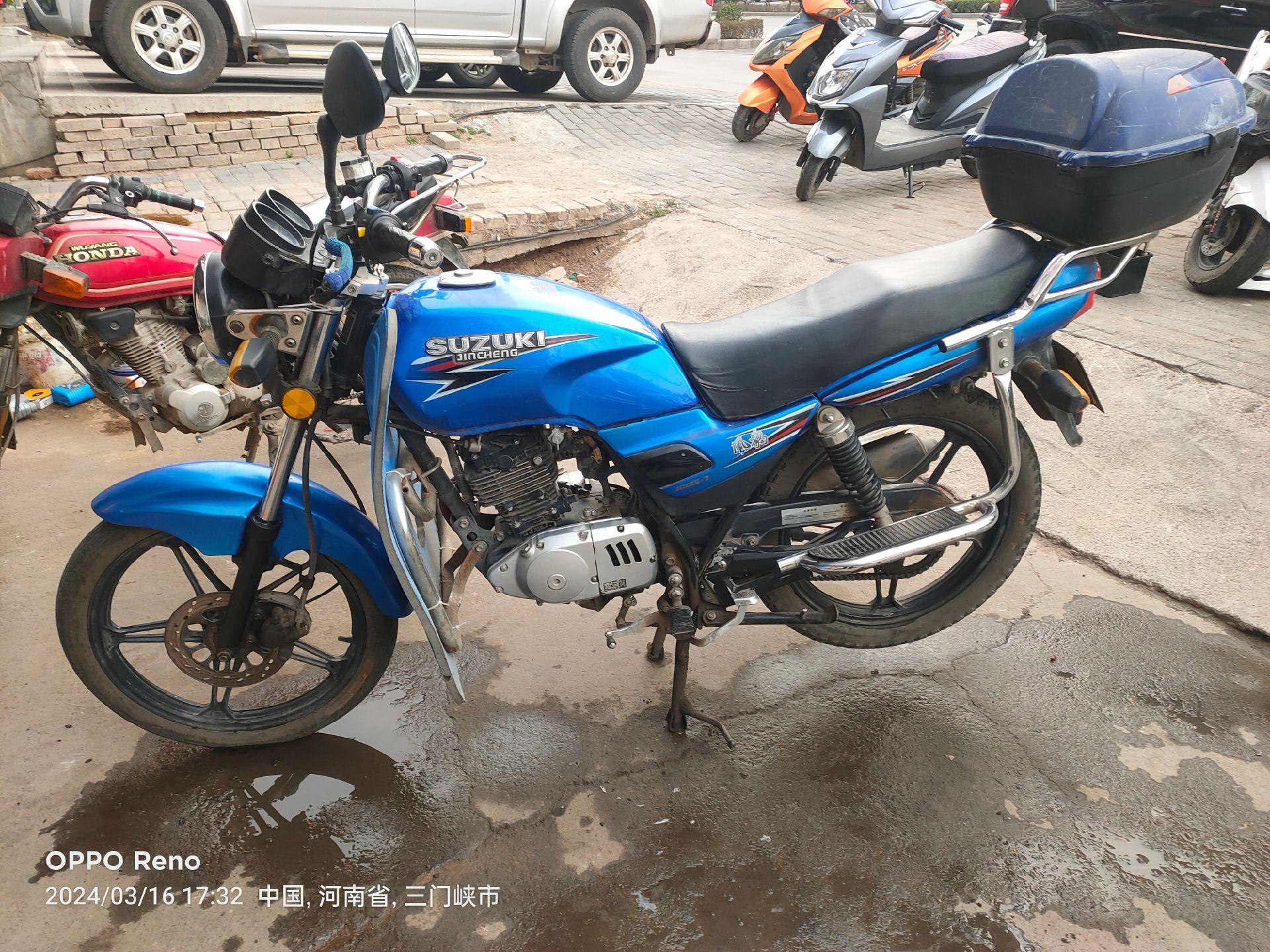 2017年金城铃木125摩托车转让.手续齐全,年检正常,车况不错