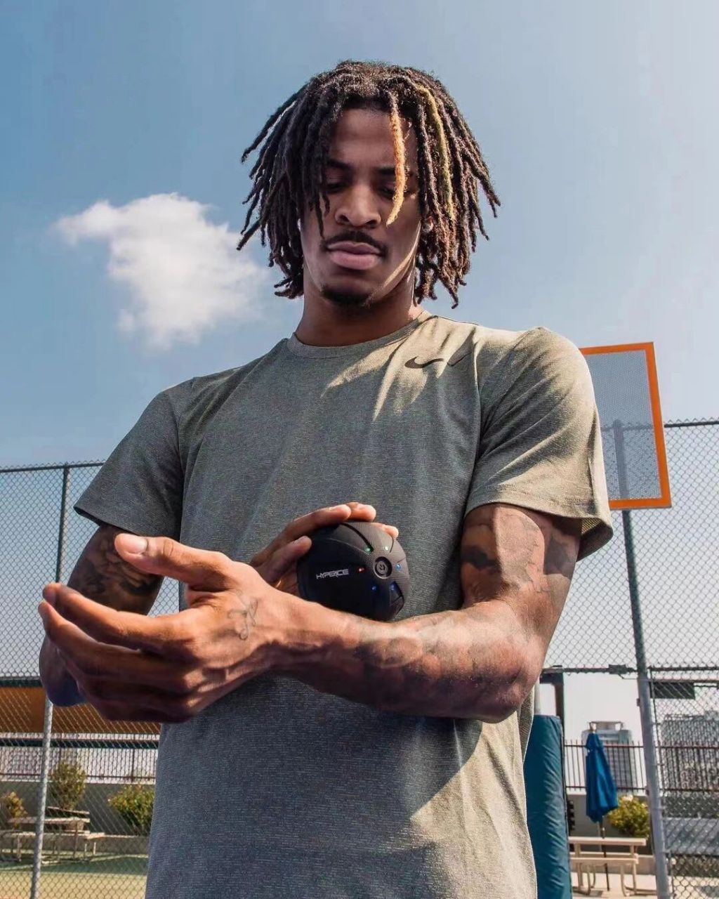 莫兰特头像壁纸来啦    腰王精品壁纸和头像来啦