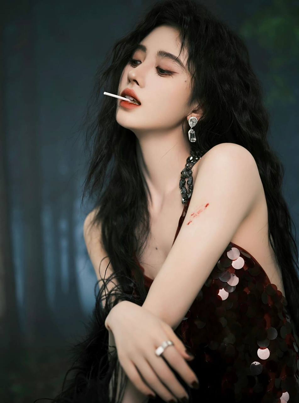 鞠婧祎高清照片