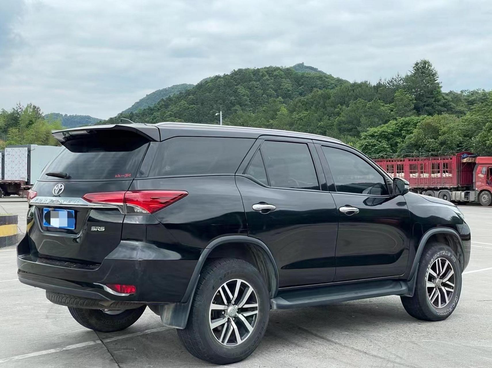 2019年丰田穿越者四驱sr5中东版2.7l七座,车况原版,公里数实表5.