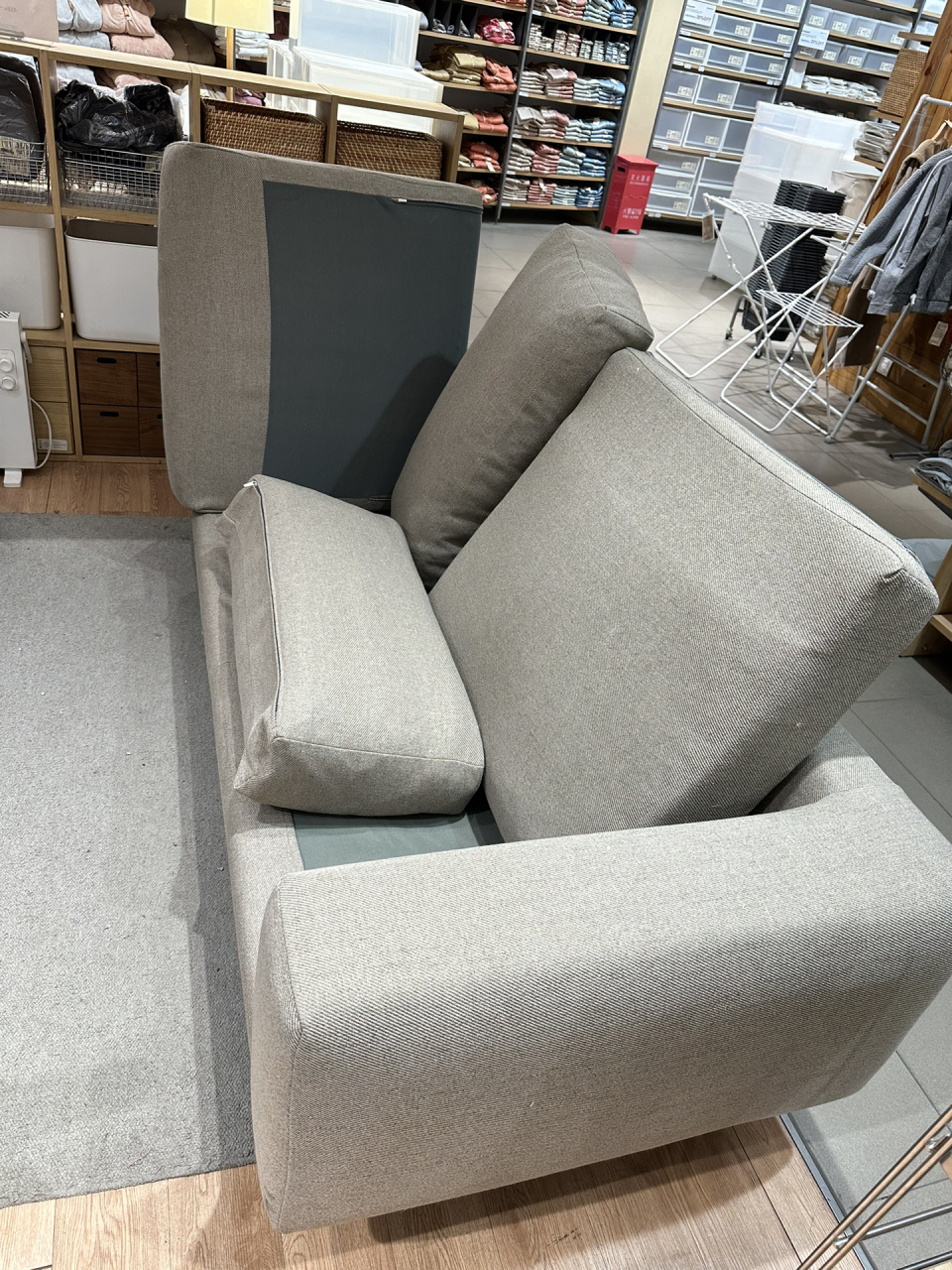 5折买muji无印良品沙发的悲剧 这款沙发早就试过非常舒服,沙发垫是