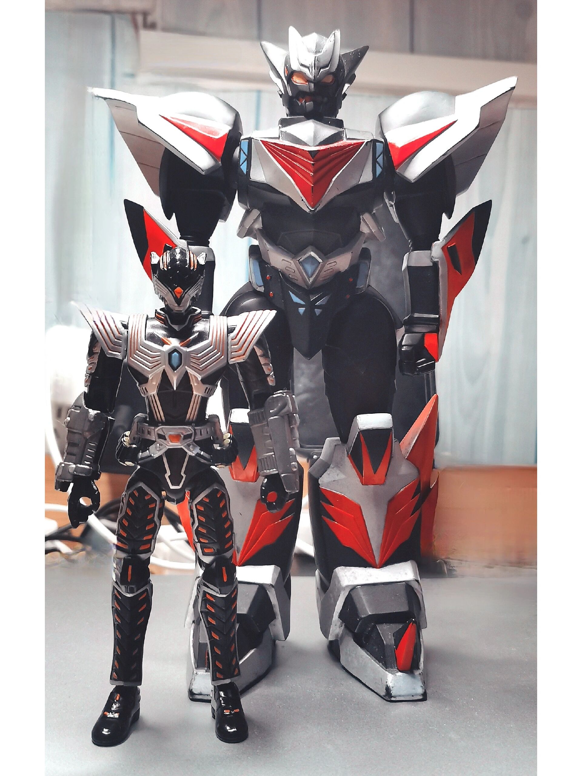 《超星神》—洛基亚与大洛基安