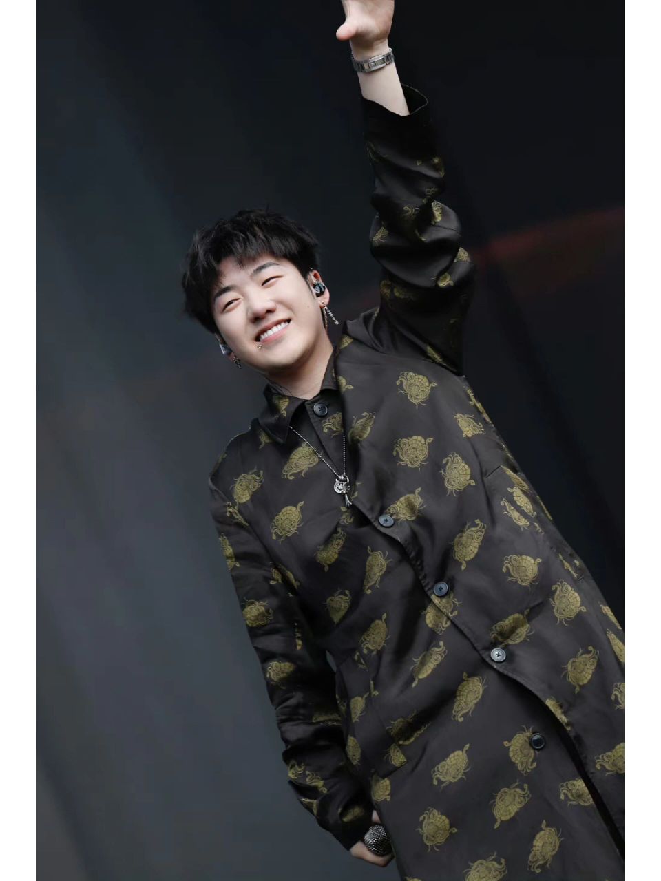 capper壁纸之算卦大师篇 音乐节90 笑得太可爱了叭