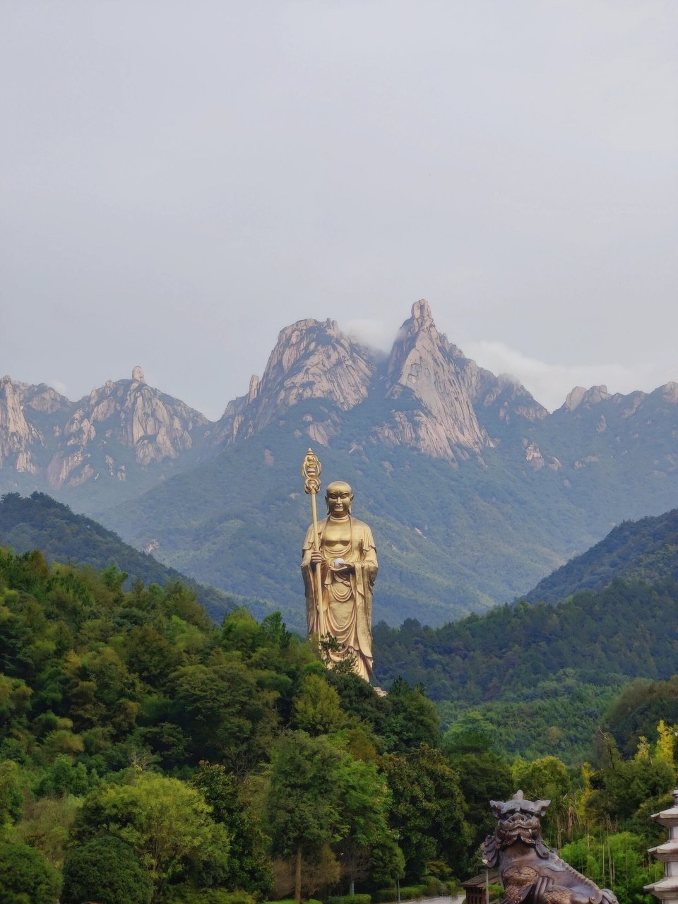 地藏道场 佛教圣地九华山 山峰耸立 云雾缭绕