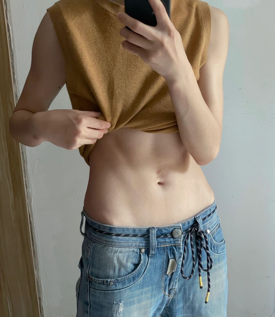 知不道是人鱼线,鲨鱼线 还是腹内斜肌,腹外斜肌 别管了家人们,咱就