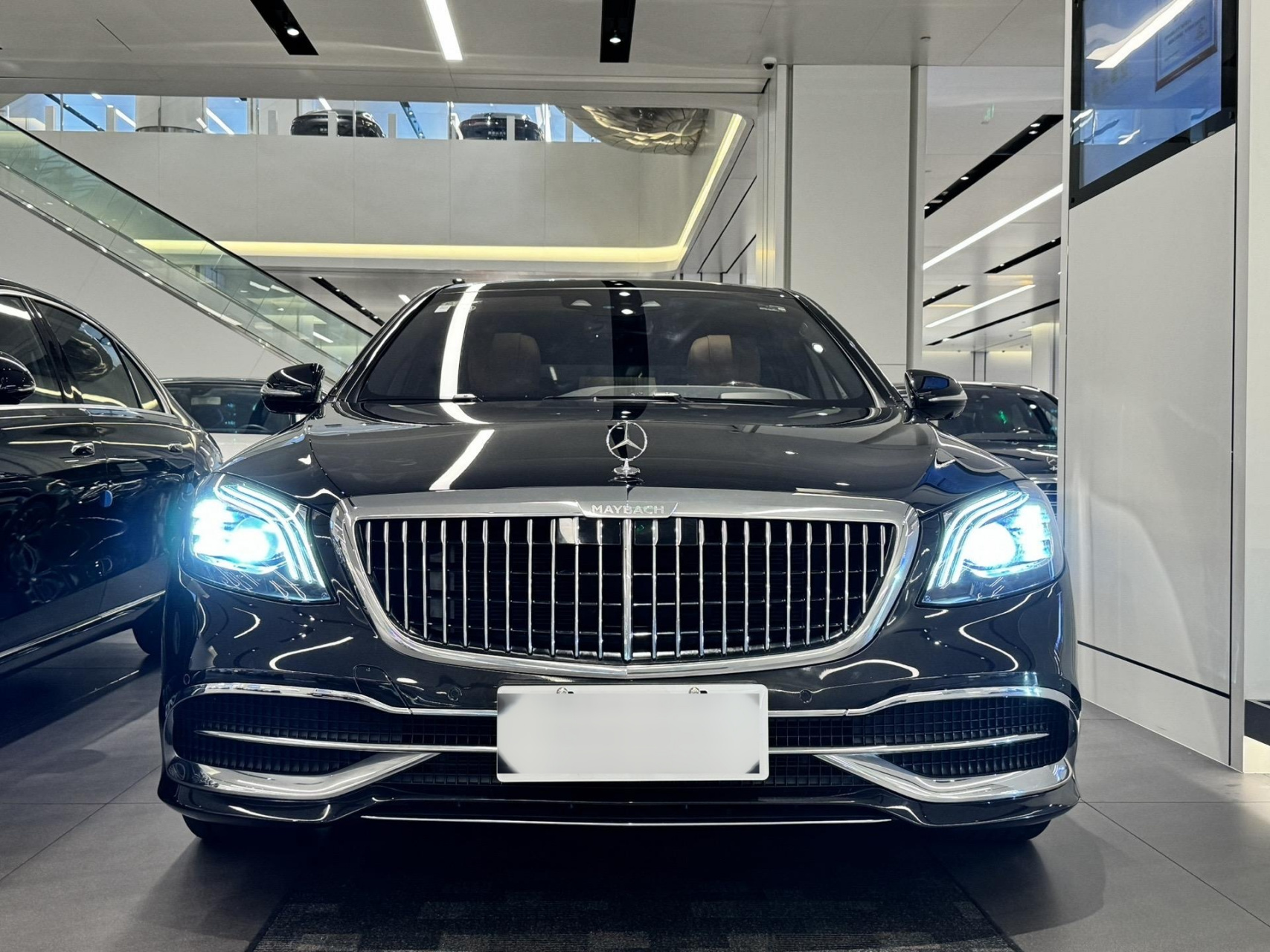 2020款 迈巴赫s450 4matic典藏版 20年 9月上牌  行驶 5.