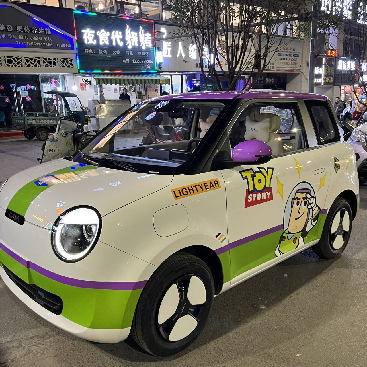 宝宝巴士! 拜托!巴斯光年真的超酷!又奶又酷!