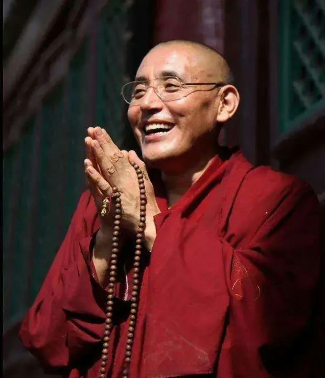 晋美彭措法王的弟子希阿荣博堪布:"其实有时候你必须学会一个人去承受