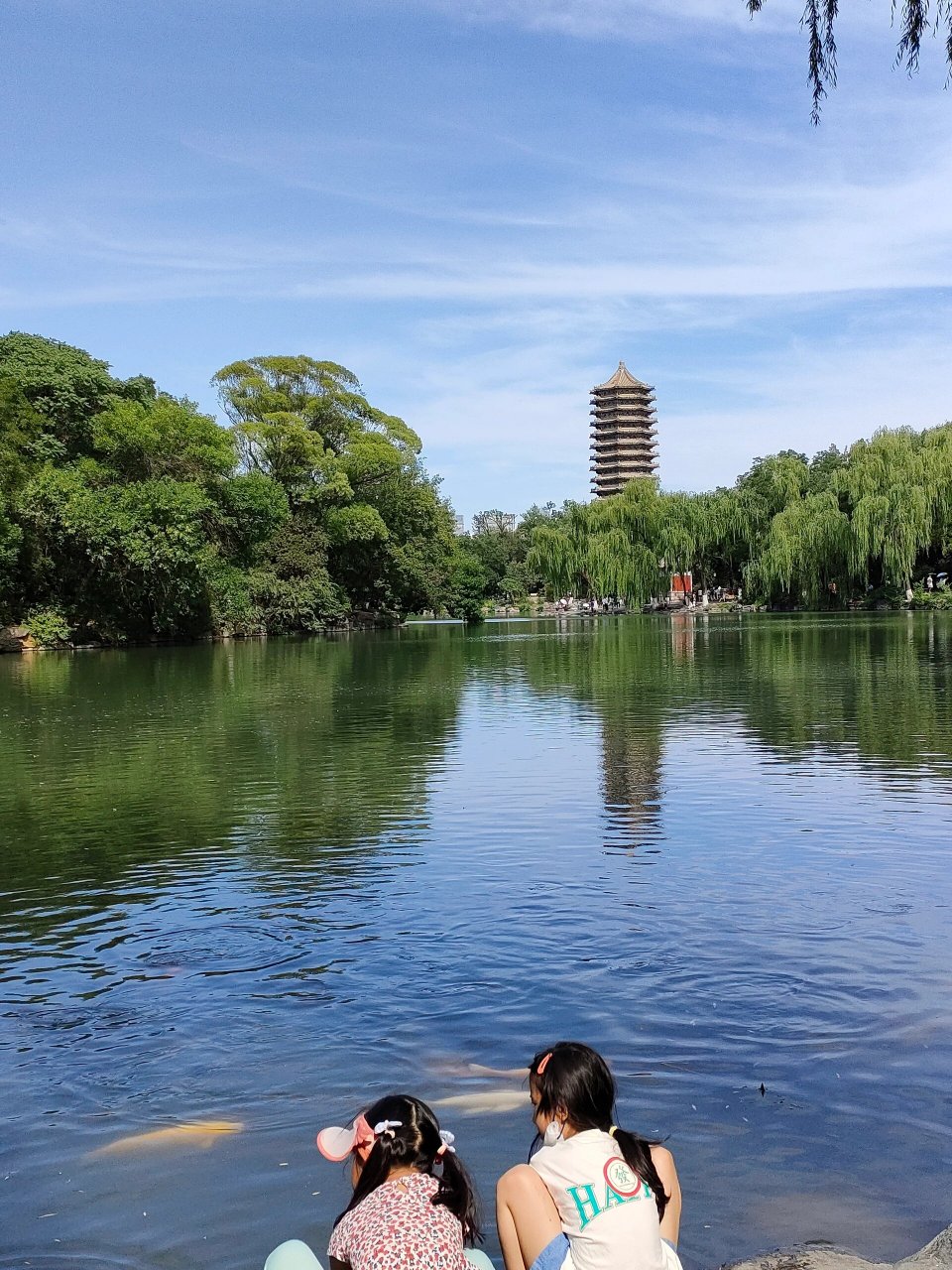 北京大学照片未名湖图片