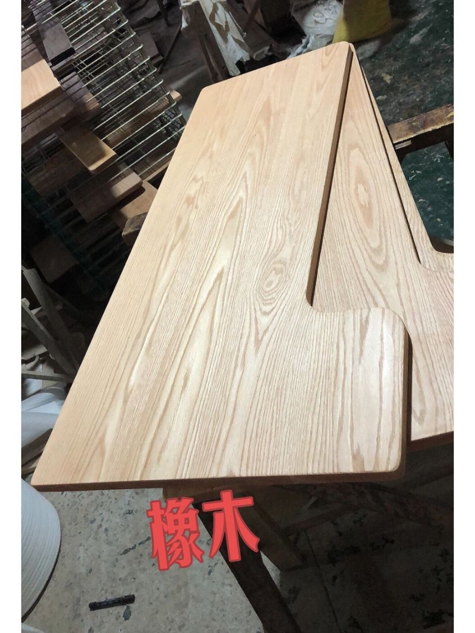 怎么区分橡胶木和橡木 1,产地不同:橡木基本上是分布在在北半球,而