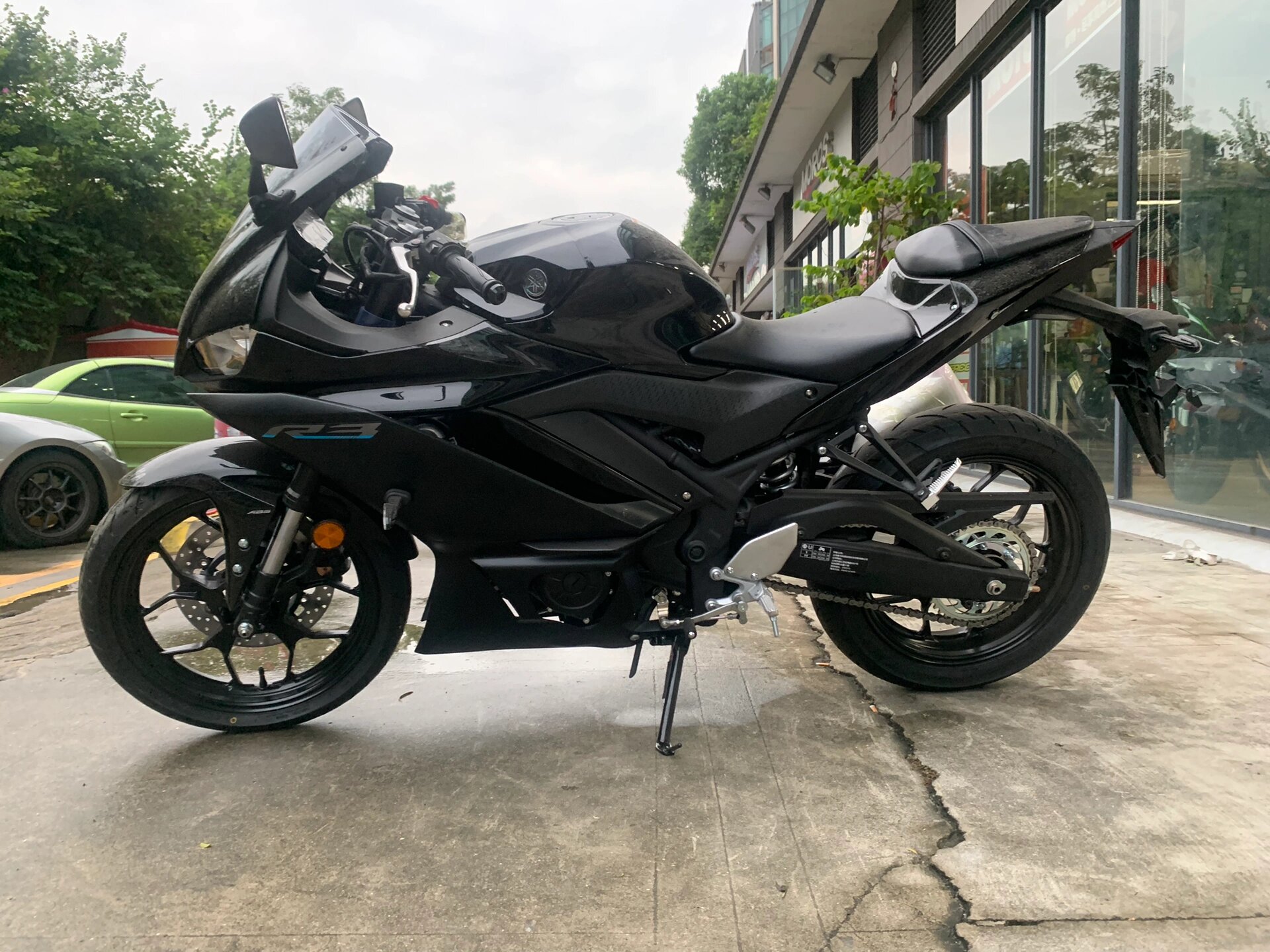 雅马哈r3和忍者400你会怎么选 特价雅马哈r3 35800💰 下赛道一流