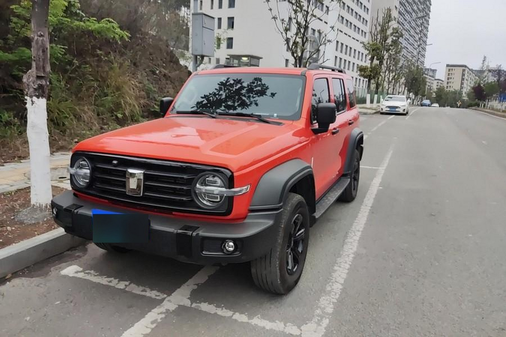 0t e20cb引擎,铝合金缸盖,铸铁缸体,带来227马力的强大动力,9.