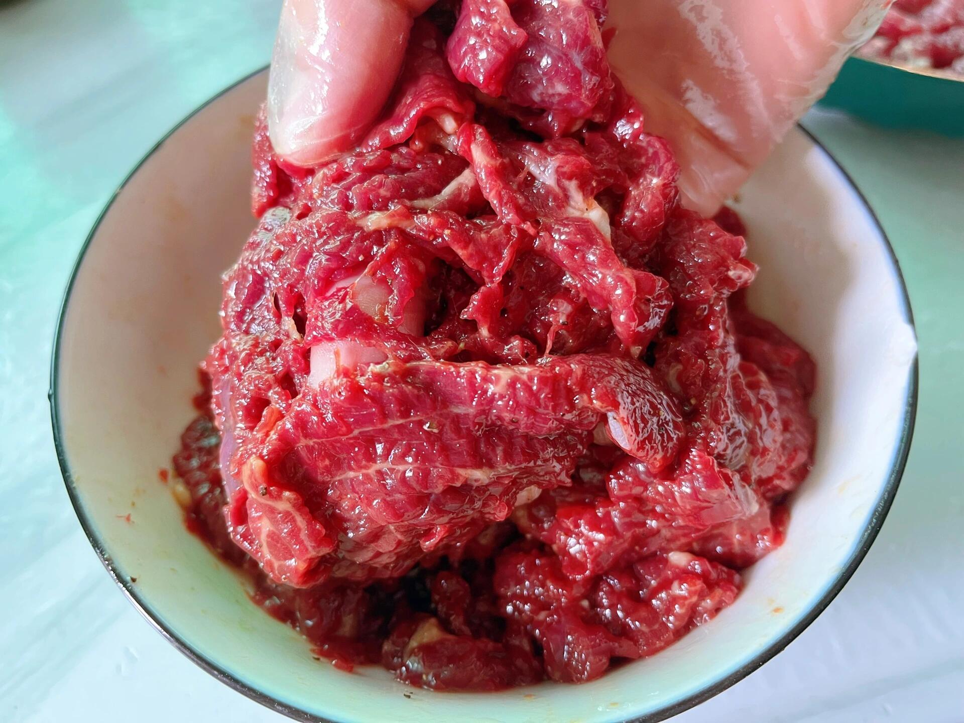 用这种方法腌制牛肉!