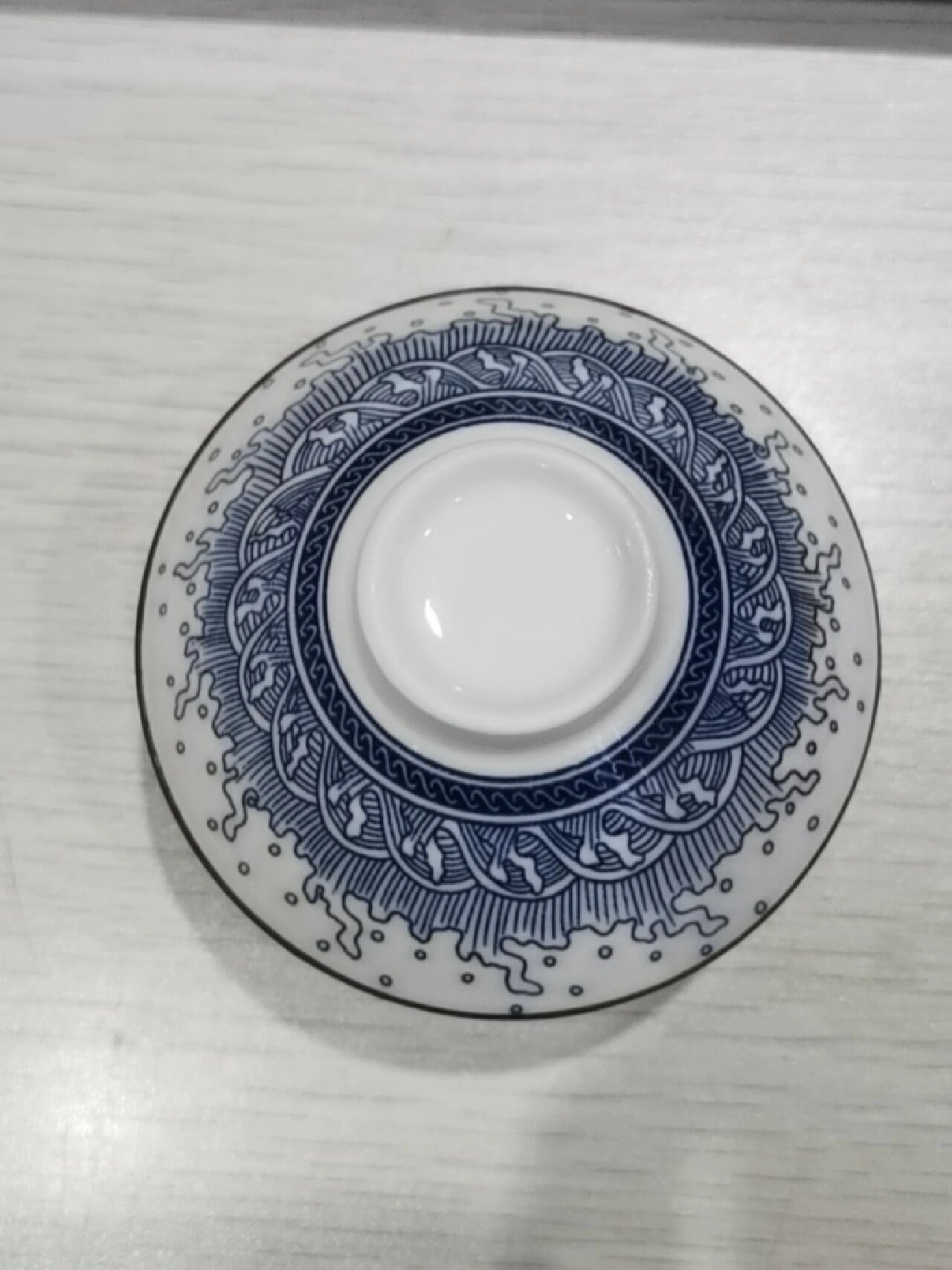 青花斗笠杯,高温煅烧,青花图案 构图饱满,层次分明,手绘工艺