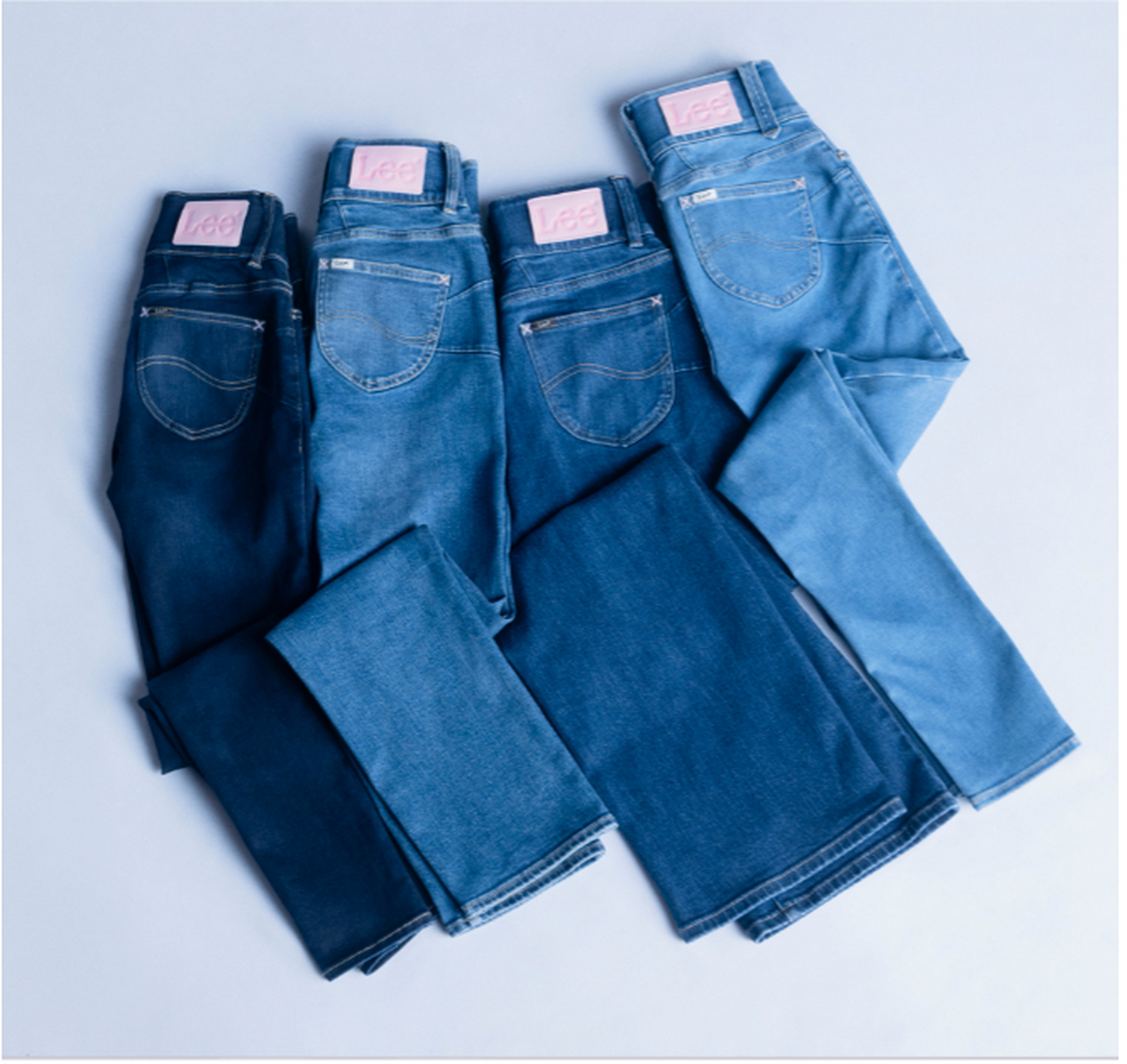 rayli fashion 牛仔裤一直是中国女性衣柜中必备的时尚单品之一,作为