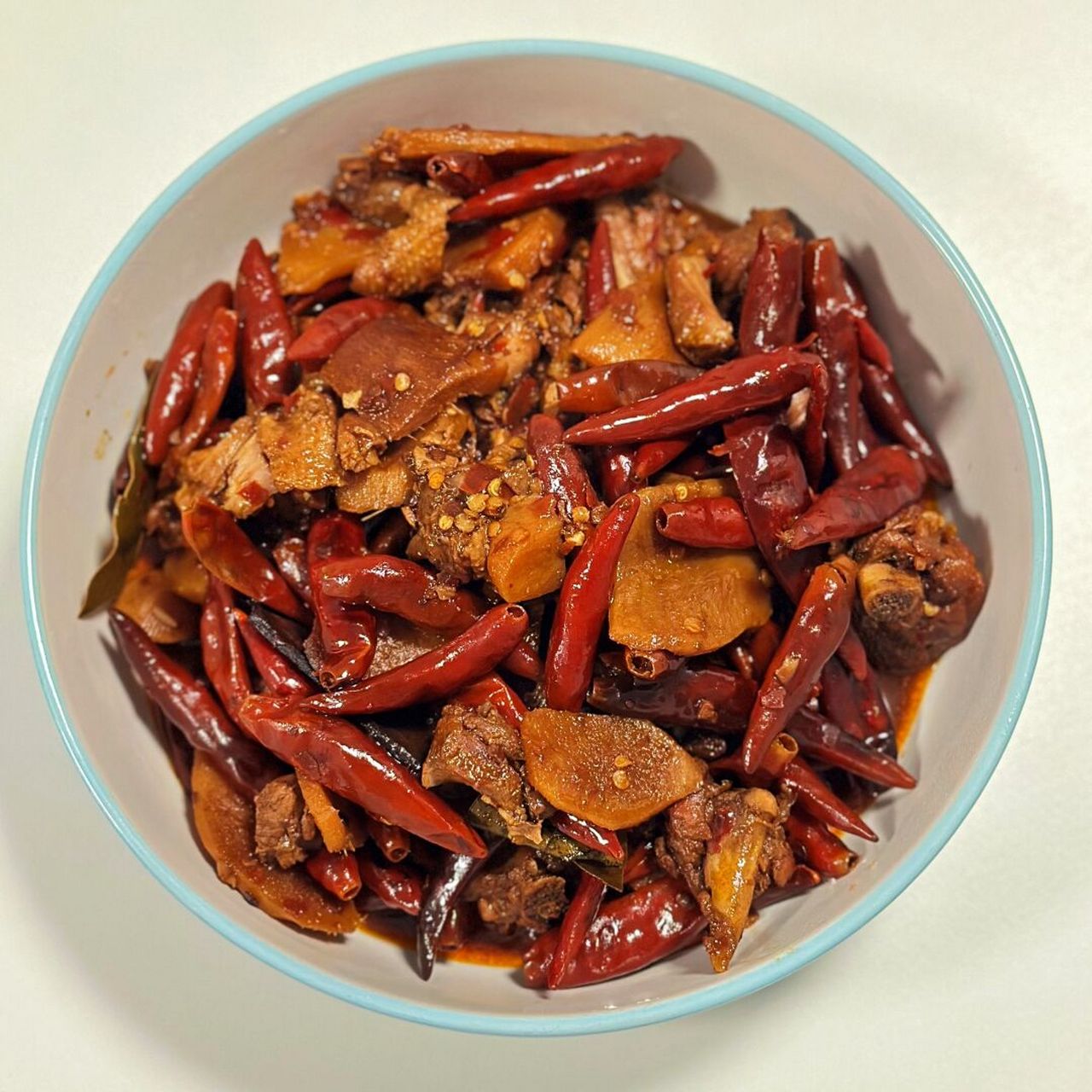 9297食谱分享|姜辣鸭 步骤: 16615鸭子拔毛后清洗干净剁成块