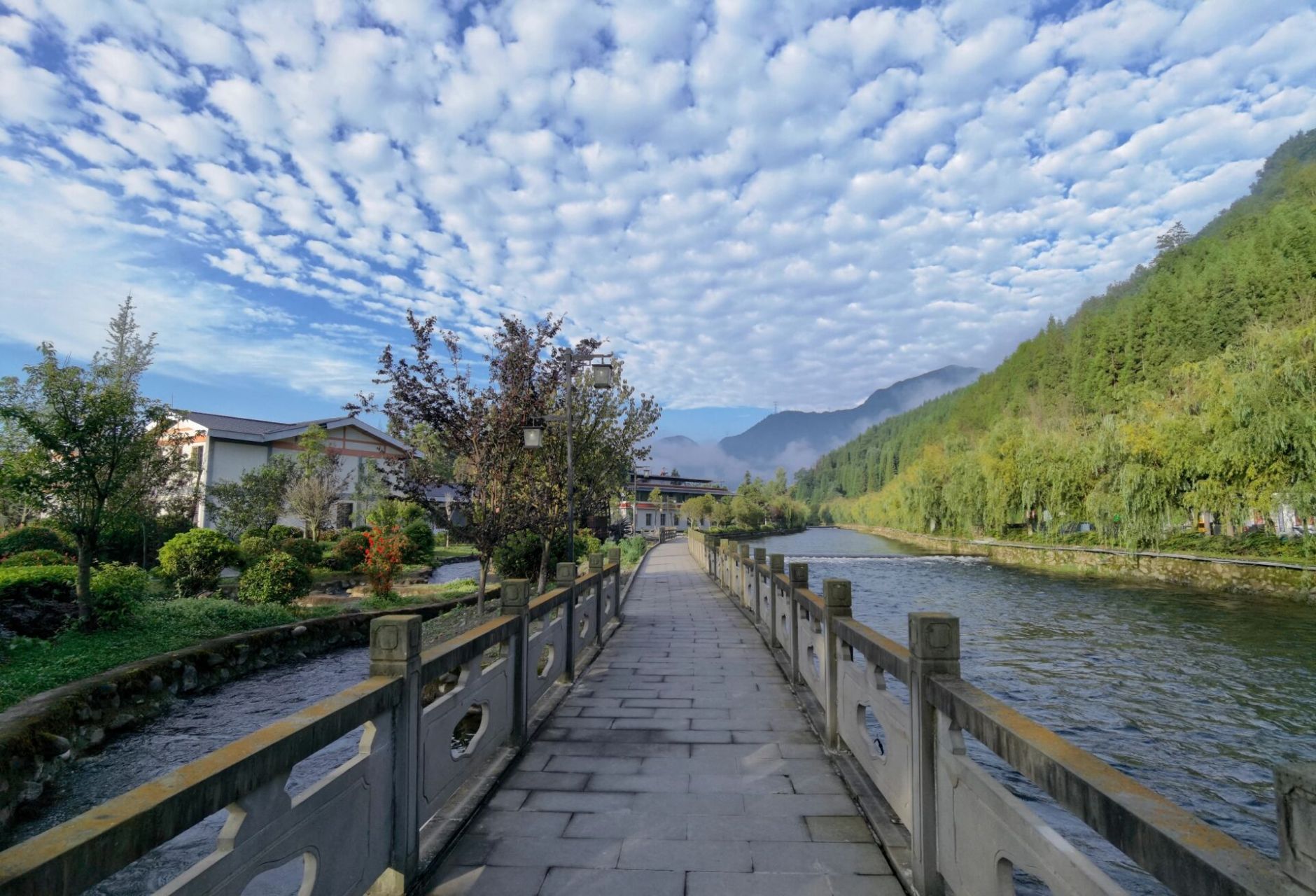 越西县水观音景区风景如画!