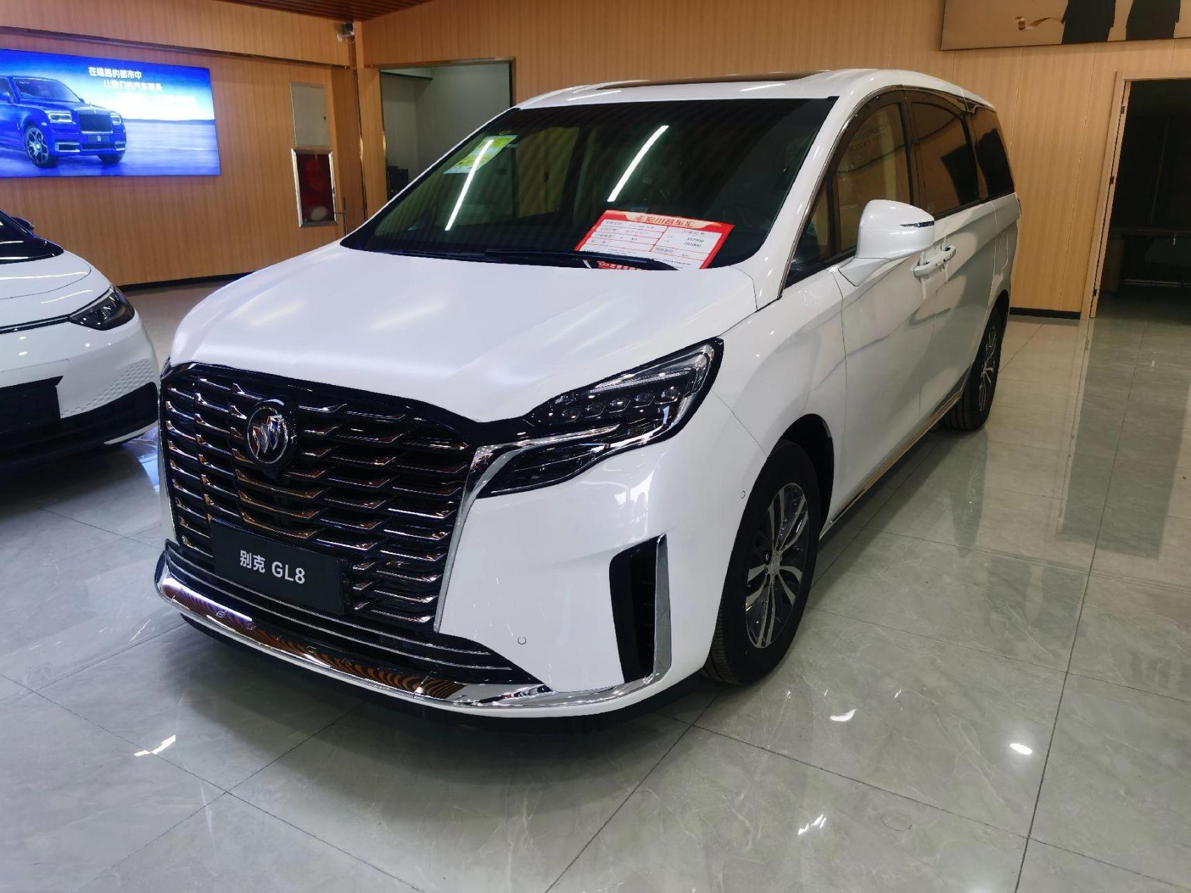 别克gl8陆尊,新车指导价34.