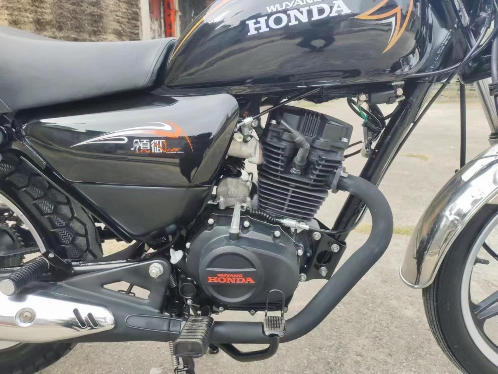 原装五羊本田电喷国4-领御125cc 高配置铝圈碟刹  现秒3380元