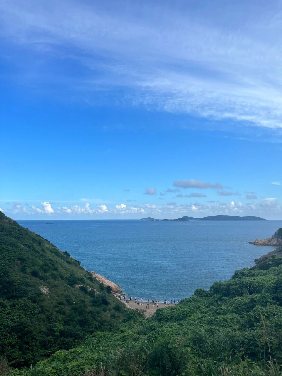 16615我们高铁从杭州东站-温岭站,然后定的民宿是在珍珠滩这附近