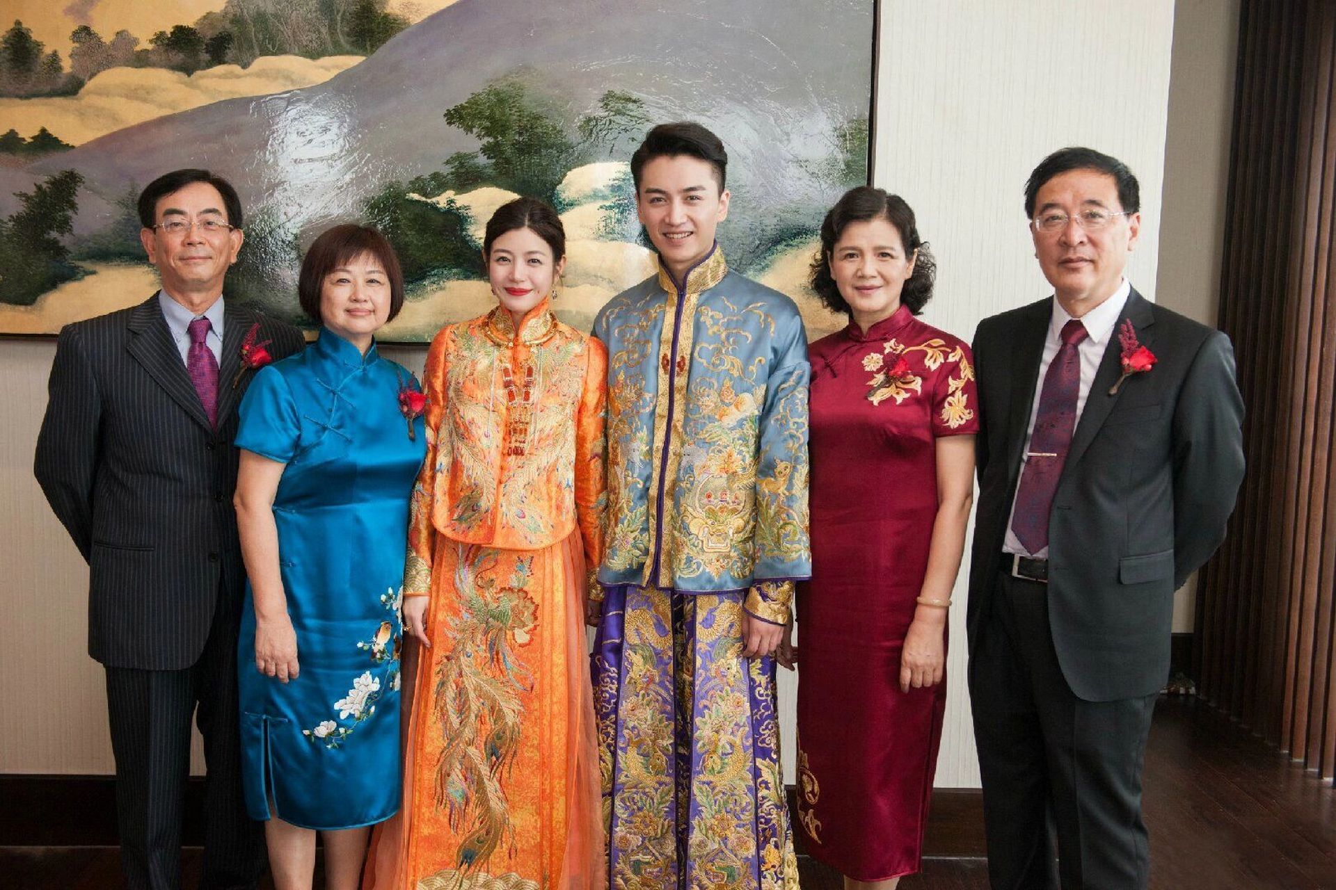 明星婚礼上妈妈装大盘点 怎么穿最好看6315 在婚礼90上,新婚